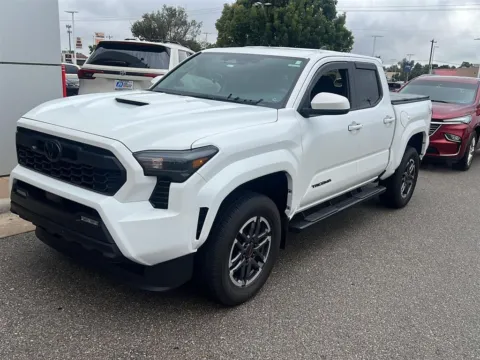 White 2024 Toyota Tacoma TRD Sport for sale in Oklahoma City, OK