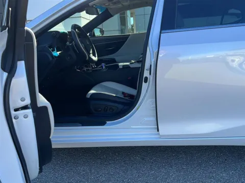 More photos of 2024 Lexus ES 300h at Jim Norton Toyota Of OKC, OK