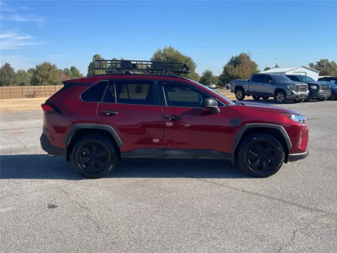 More photos of 2020 Toyota RAV4 LE at Jim Norton Toyota Of OKC, OK
