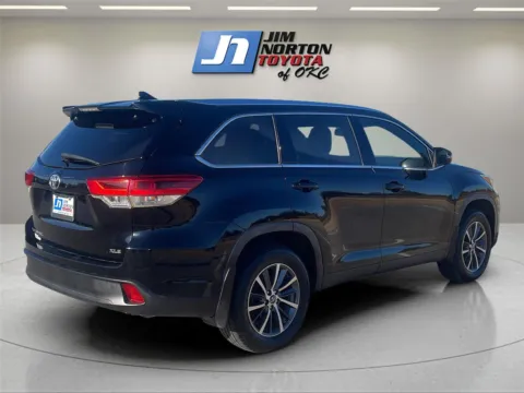 More photos of 2019 Toyota Highlander XLE at Jim Norton Toyota Of OKC, OK