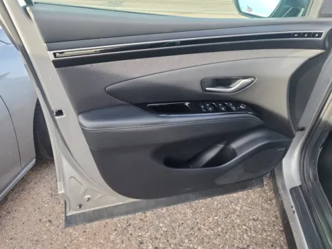 More photos of 2022 Hyundai Tucson Limited at Kia of Cheyenne, WY