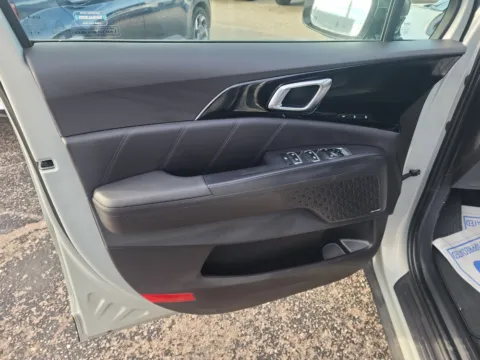 More photos of 2025 Kia Carnival SX Prestige at Kia of Cheyenne, WY
