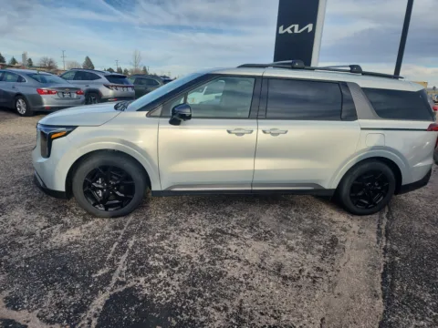 Silver 2025 Kia Carnival SX Prestige for sale in Cheyenne, WY