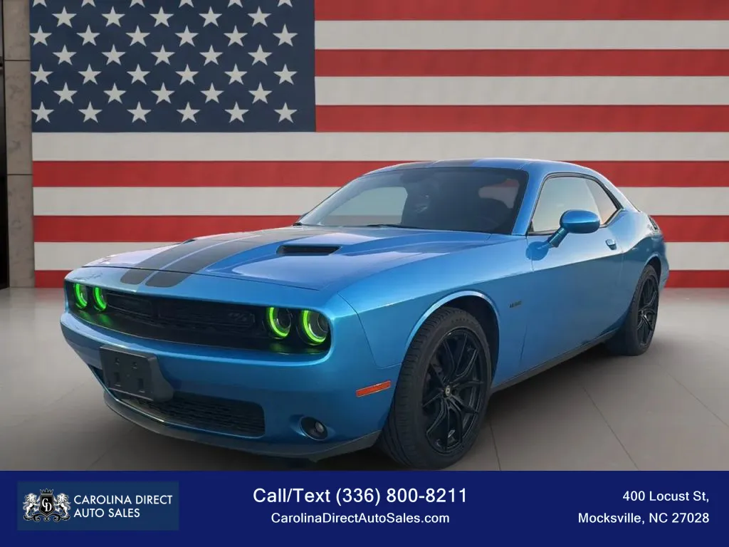 2016 Dodge Challenger R/T's photo