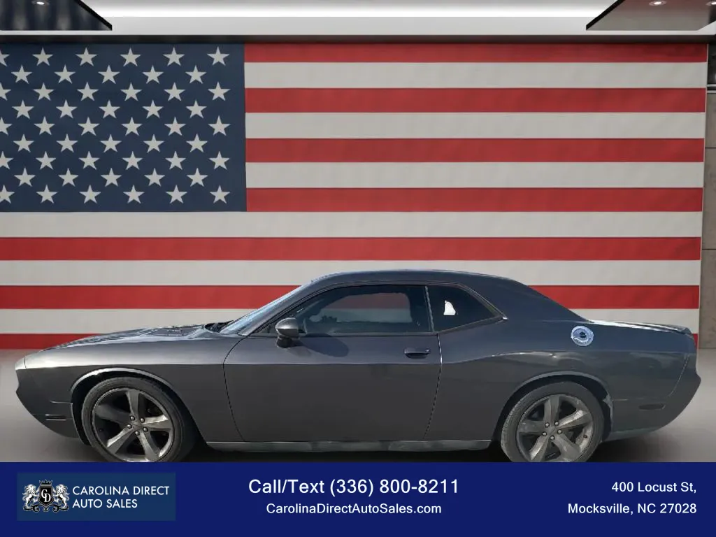 2013 Dodge Challenger R/T's photo