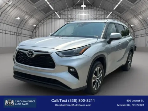 Silver 2023 Toyota Highlander XLE Sport Utility 4D for sale in Mocksville, NC