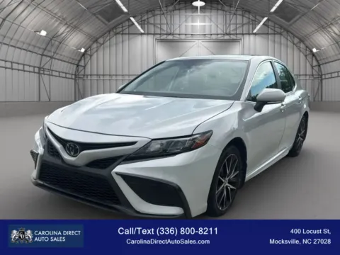 White 2024 Toyota Camry SE Sedan 4D for sale in Mocksville, NC