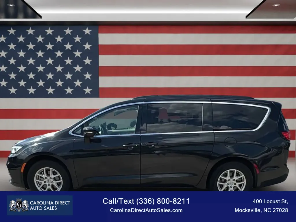 2022 Chrysler Pacifica Touring L Van 4D for sale in Mocksville, NC