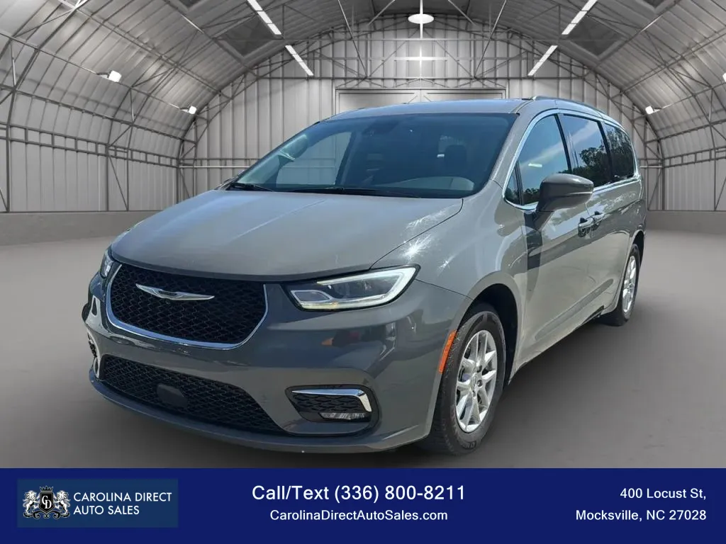 Gray 2022 Chrysler Pacifica Wagon 4D Touring L 3.6L V6 for sale in Mocksville, NC