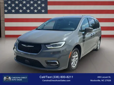 Gray 2022 Chrysler Pacifica Wagon 4D Touring L 3.6L V6 for sale in Mocksville, NC