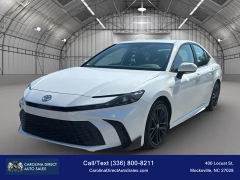White 2025 Toyota Camry SE Sedan 4D for sale in Mocksville, NC