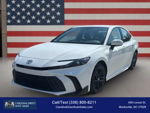 White 2025 Toyota Camry SE Sedan 4D for sale in Mocksville, NC