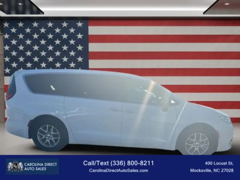 More photos of 2025 Chrysler Pacifica Select Van 4D at Carolina Direct Auto Sales, NC