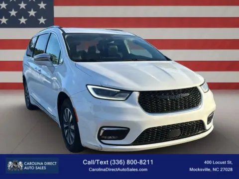 Another view of 2021 Chrysler Pacifica Hybrid Limited Van 4D for sale in Mocksville, NC at Carolina Direct Auto Sales