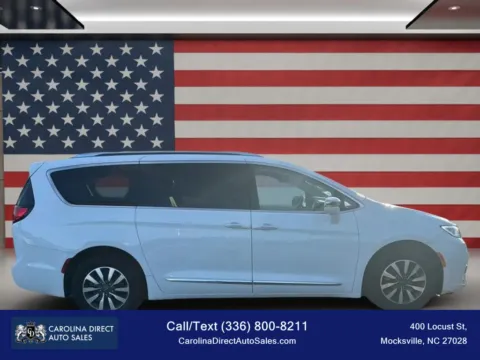 More photos of 2021 Chrysler Pacifica Hybrid Limited Van 4D at Carolina Direct Auto Sales, NC