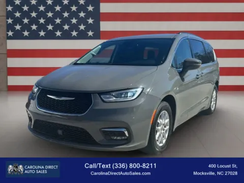 Gray 2022 Chrysler Pacifica Touring L Van 4D for sale in Mocksville, NC