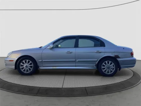 More photos of 2002 Hyundai Sonata GLS at Don Wood Chevrolet, OH