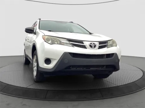 White 2015 Toyota RAV4 LE for sale in Logan, OH