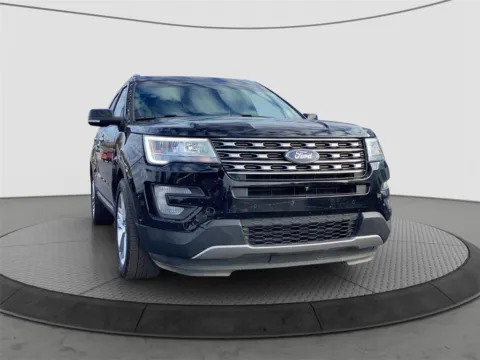 Black 2017 Ford Explorer Limited for sale in Logan, OH