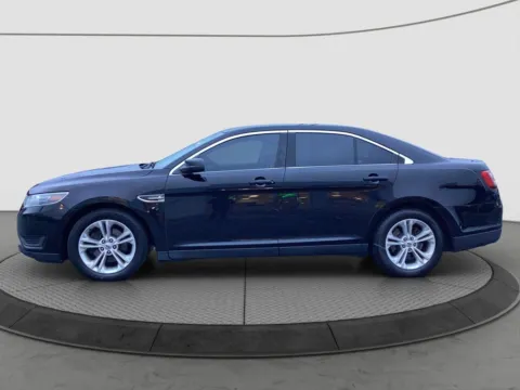 More photos of 2016 Ford Taurus SE at Don Wood Chevrolet, OH