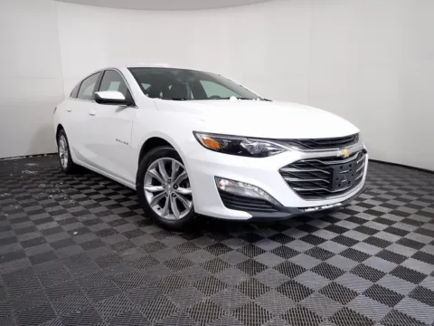 White 2020 Chevrolet Malibu LT for sale in Logan, OH