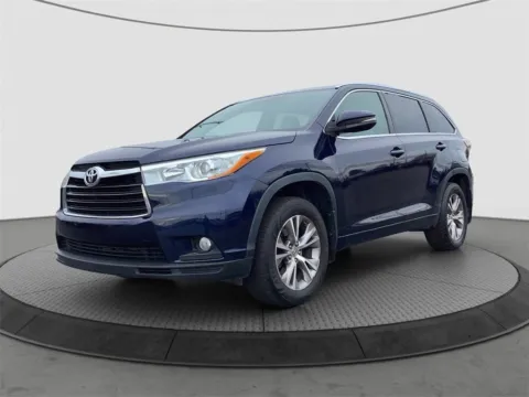 Photos of 2015 Toyota Highlander XLE V6 for sale in Logan, OH at Don Wood Chevrolet