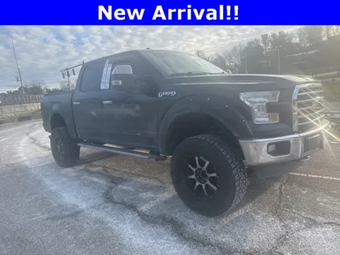 Black 2015 Ford F-150 XLT for sale in Logan, OH