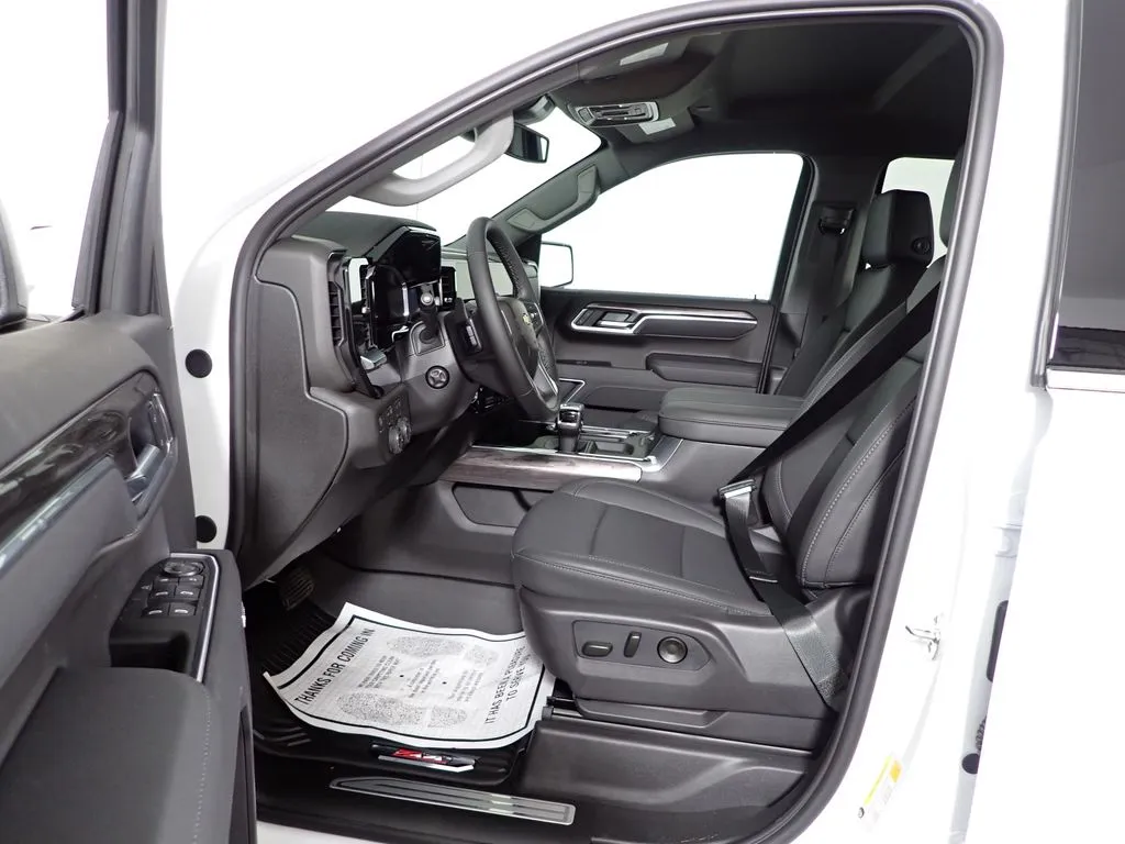2026 Chevrolet Silverado 1500 LTZ - Photo 21