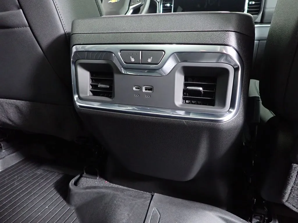 2026 Chevrolet Silverado 1500 LTZ - Photo 33