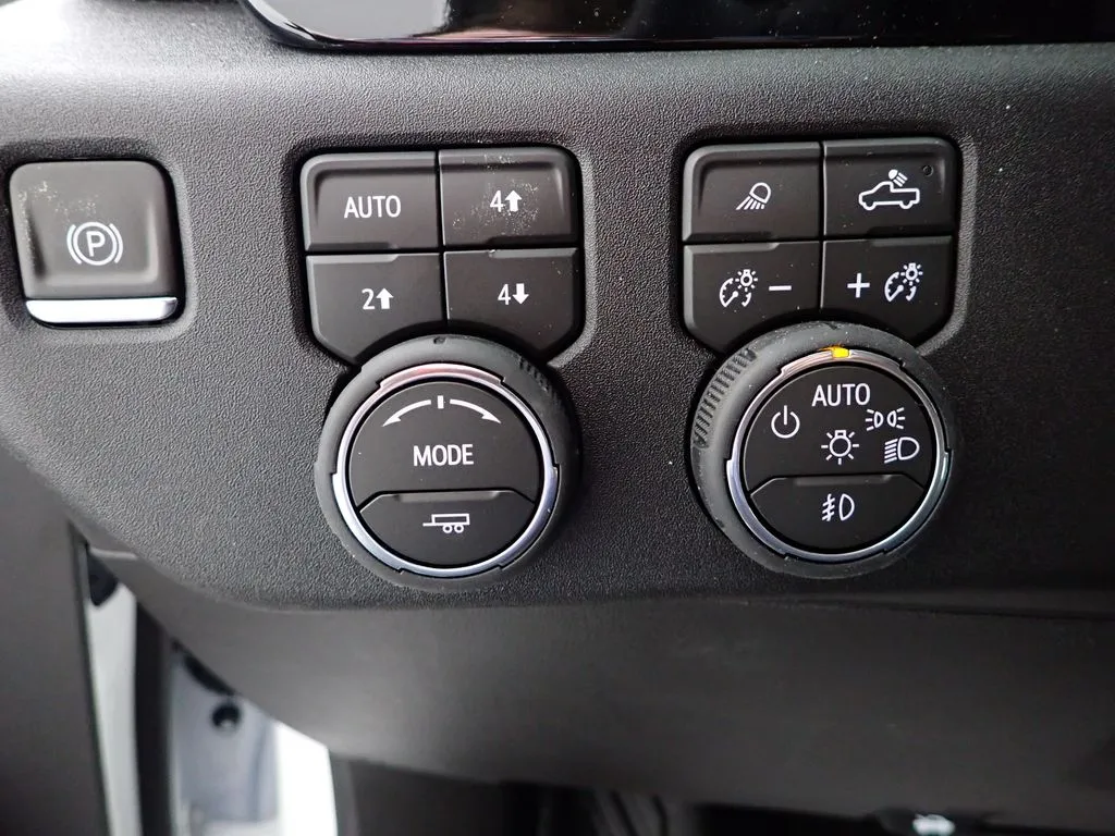 2026 Chevrolet Silverado 1500 LTZ - Photo 23