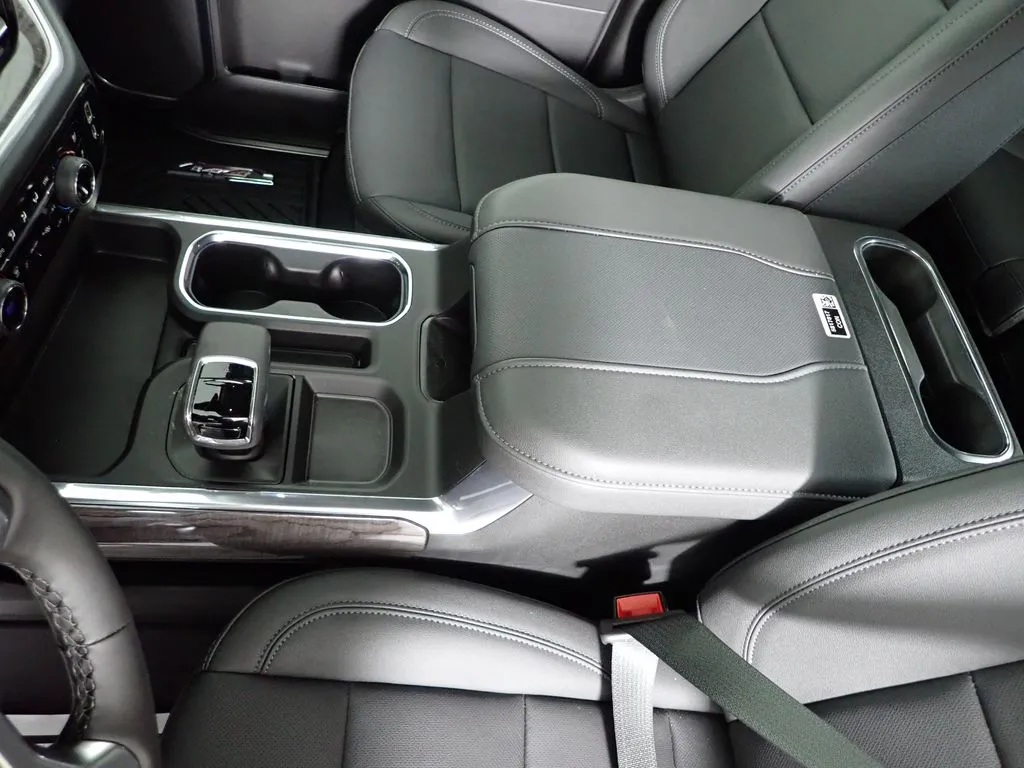 2026 Chevrolet Silverado 1500 LTZ - Photo 28