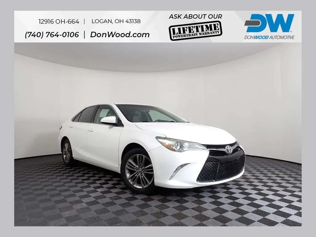 2016 Toyota Camry SE for sale in Logan, OH