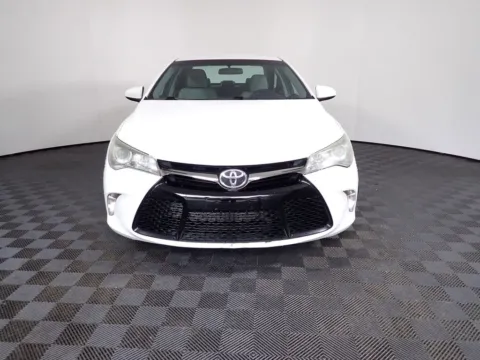 More photos of 2016 Toyota Camry SE at Don Wood Chevrolet, OH