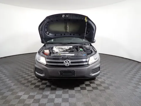 More photos of 2017 Volkswagen Tiguan Limited 2.0T at Don Wood Chevrolet, OH