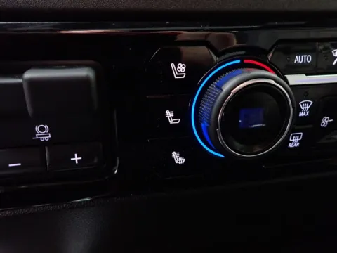 More photos of 2022 Chevrolet Silverado 1500 High Country at Don Wood Chevrolet, OH