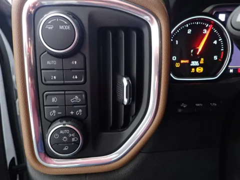 More photos of 2022 Chevrolet Silverado 3500HD High Country at Don Wood Chevrolet, OH