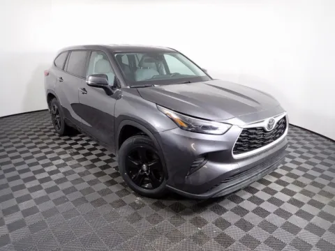 More photos of 2023 Toyota Highlander L at Don Wood Chevrolet, OH