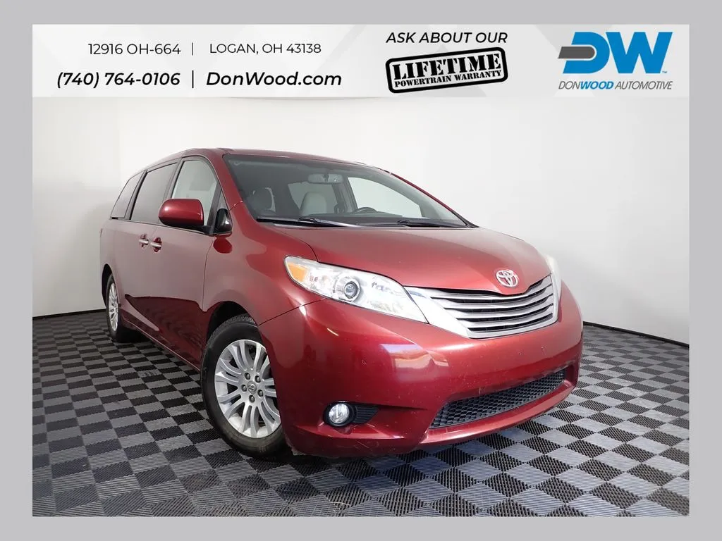 Red 2015 Toyota Sienna XLE for sale in Logan, OH