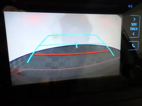 More photos of 2015 Toyota Sienna XLE at Don Wood Chevrolet, OH