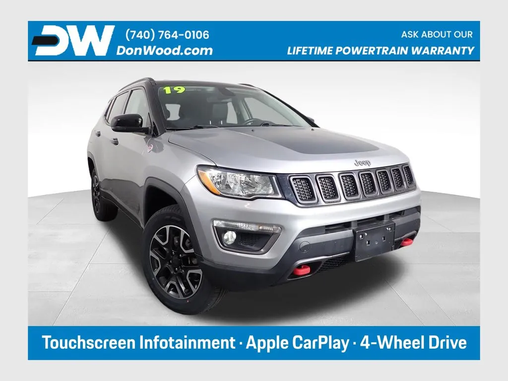 Silver 2019 Jeep Compass Trailhawk for sale in Logan, OH