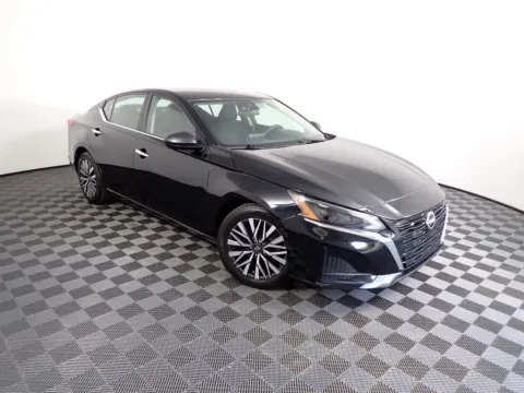 More photos of 2024 Nissan Altima 2.5 SV at Don Wood Chevrolet, OH