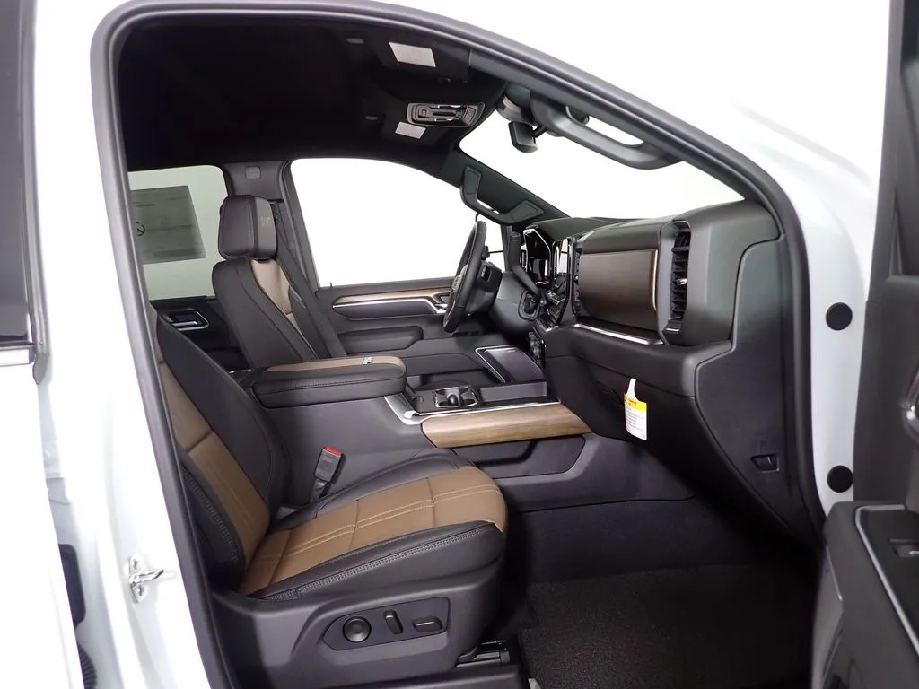 2026 Chevrolet Silverado 3500 HD High Country - Photo 38