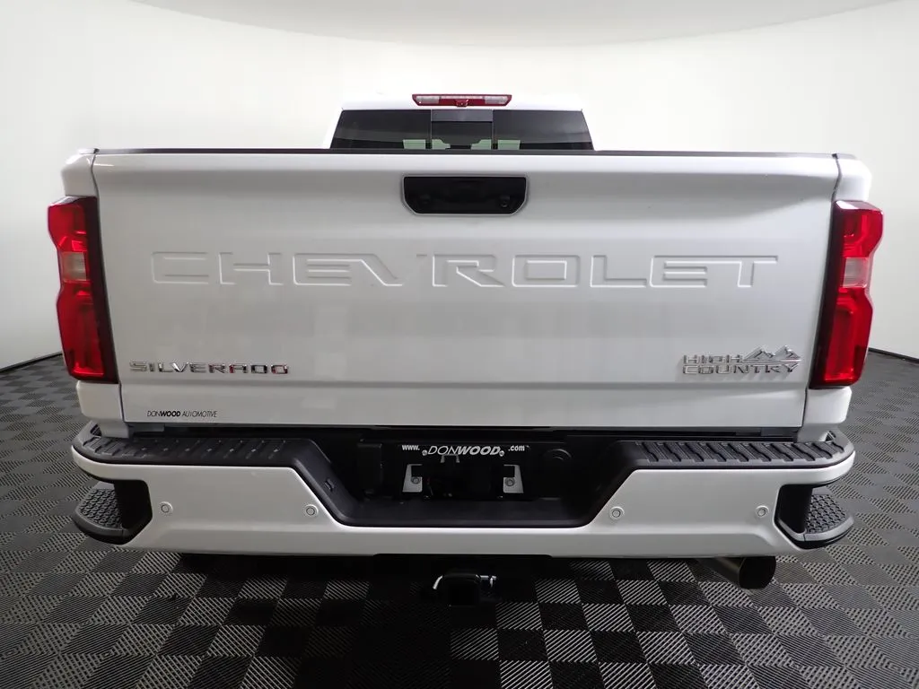 2026 Chevrolet Silverado 3500 HD High Country - Photo 14