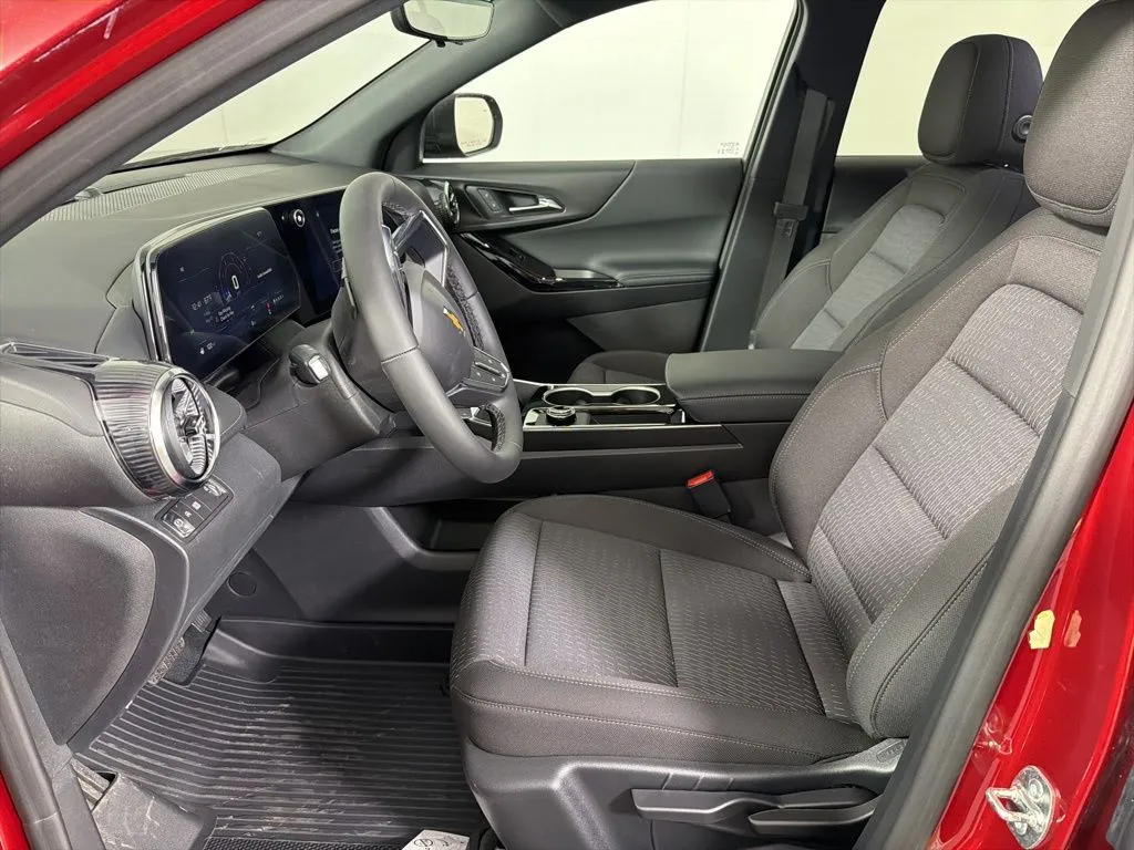 2026 Chevrolet Equinox LT - Photo 19