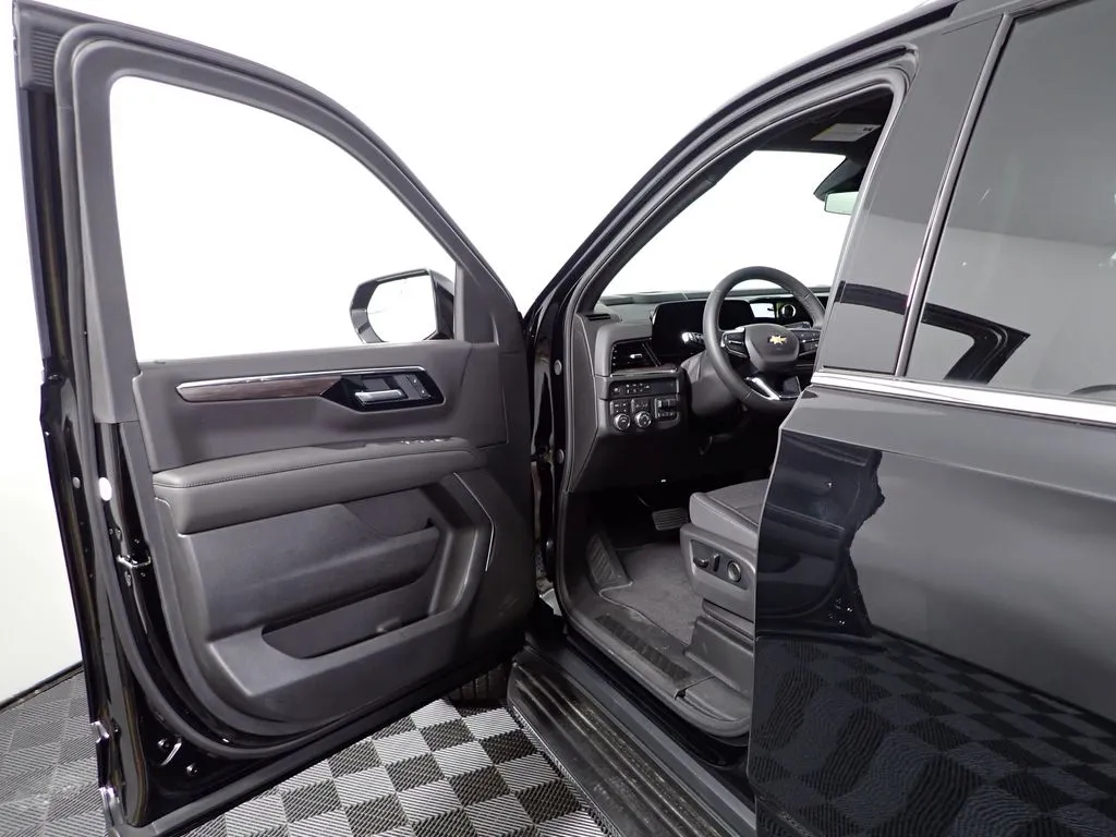 2026 Chevrolet Tahoe LS - Photo 17