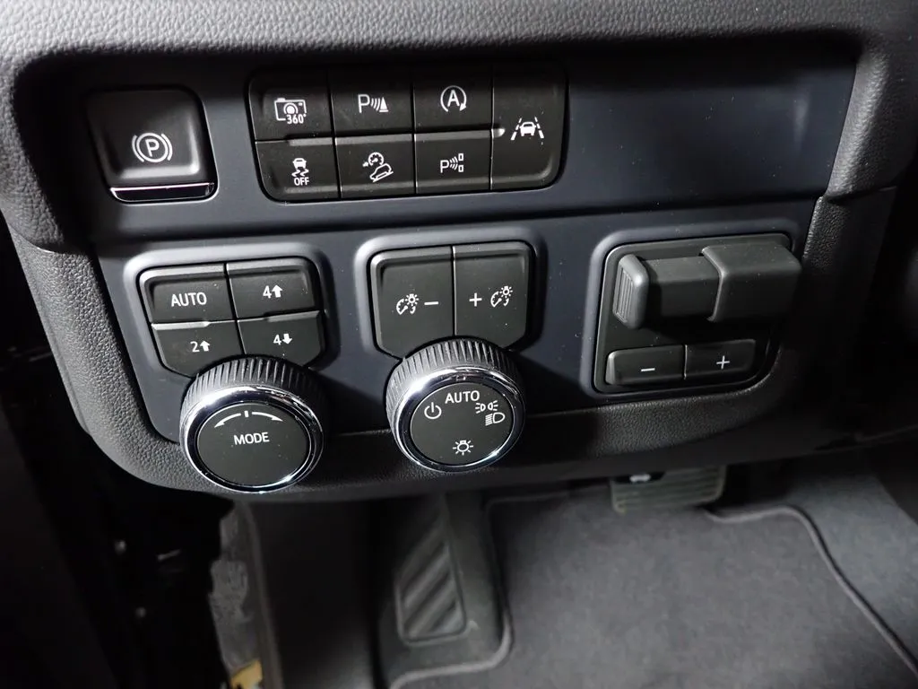 2026 Chevrolet Tahoe LS - Photo 22