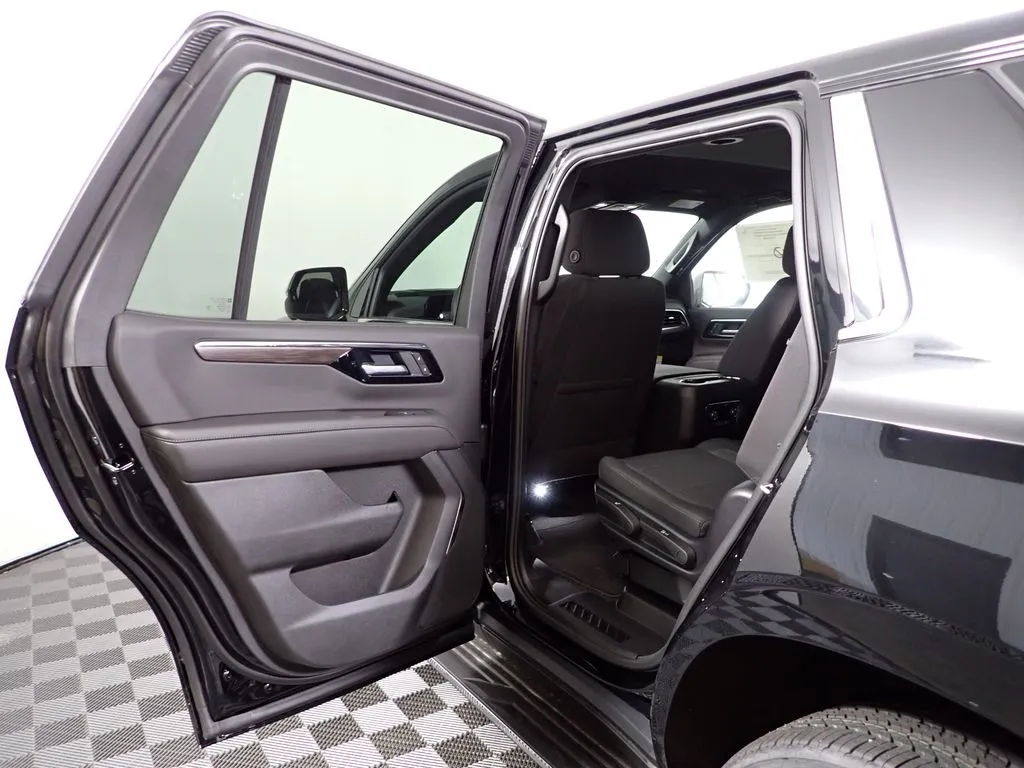 2026 Chevrolet Tahoe LS - Photo 30