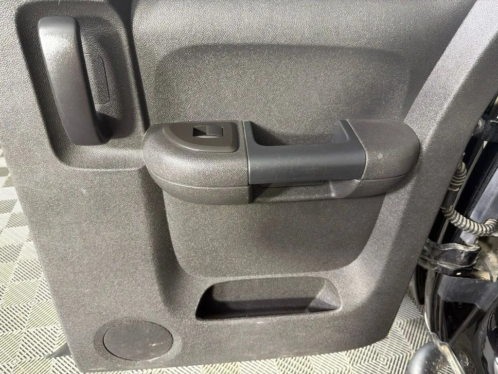 2011 Chevrolet Silverado 1500 LT - Photo 27