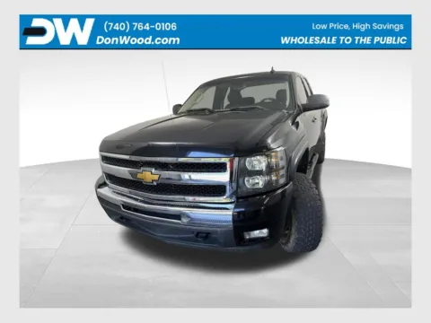 Black 2011 Chevrolet Silverado 1500 LT for sale in Logan, OH