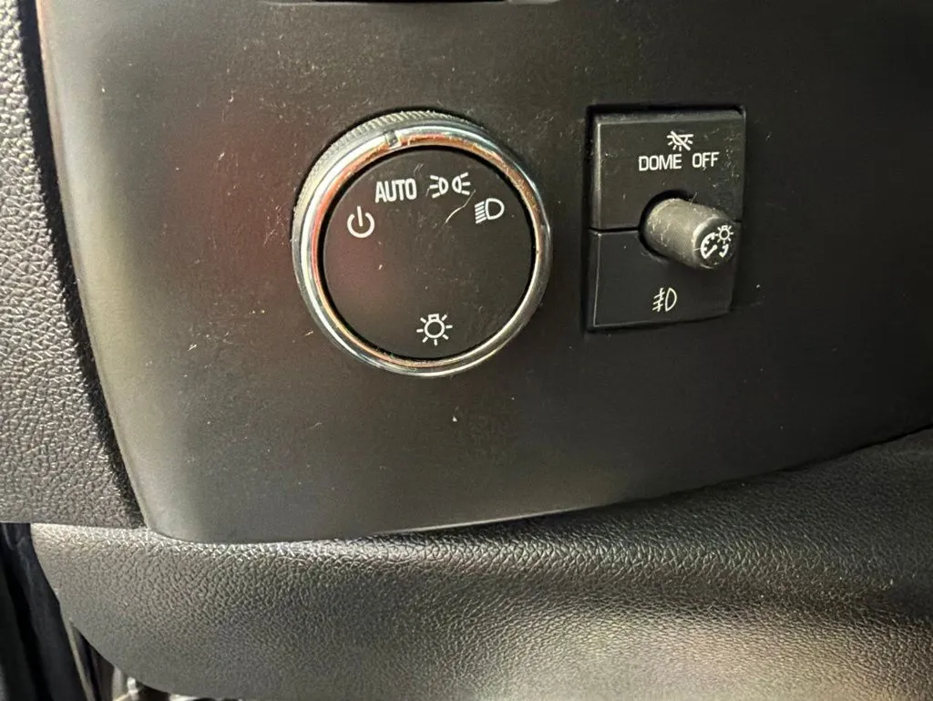2011 Chevrolet Silverado 1500 LT - Photo 24
